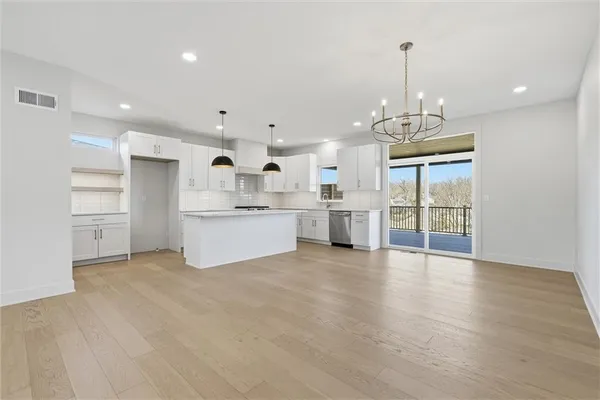 $795,000 | 1412 Northeast Ernest Way, Lee's Summit, MO 64086