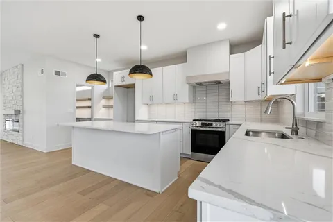 $795,000 | 1412 Northeast Ernest Way, Lee's Summit, MO 64086