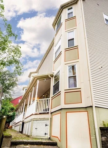 $3,600 | 15 Downer Court, Boston, MA 02122