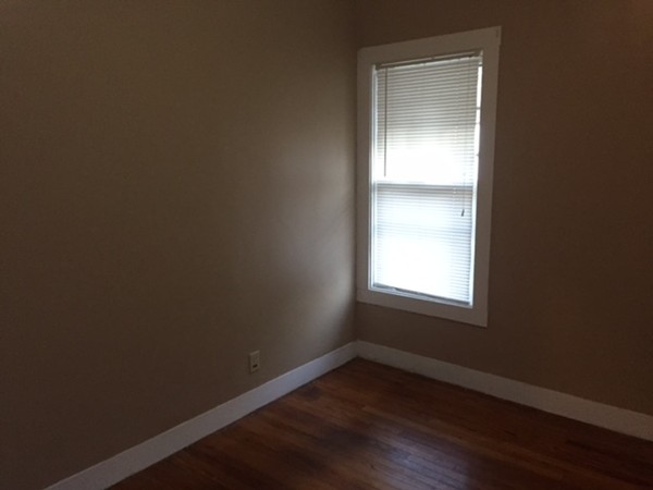 121 Cambridge Street Fall River, MA 02721 - Photo 7 of 12