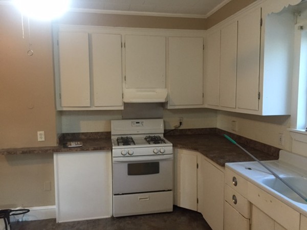 121 Cambridge Street Fall River, MA 02721 - Photo 9 of 12
