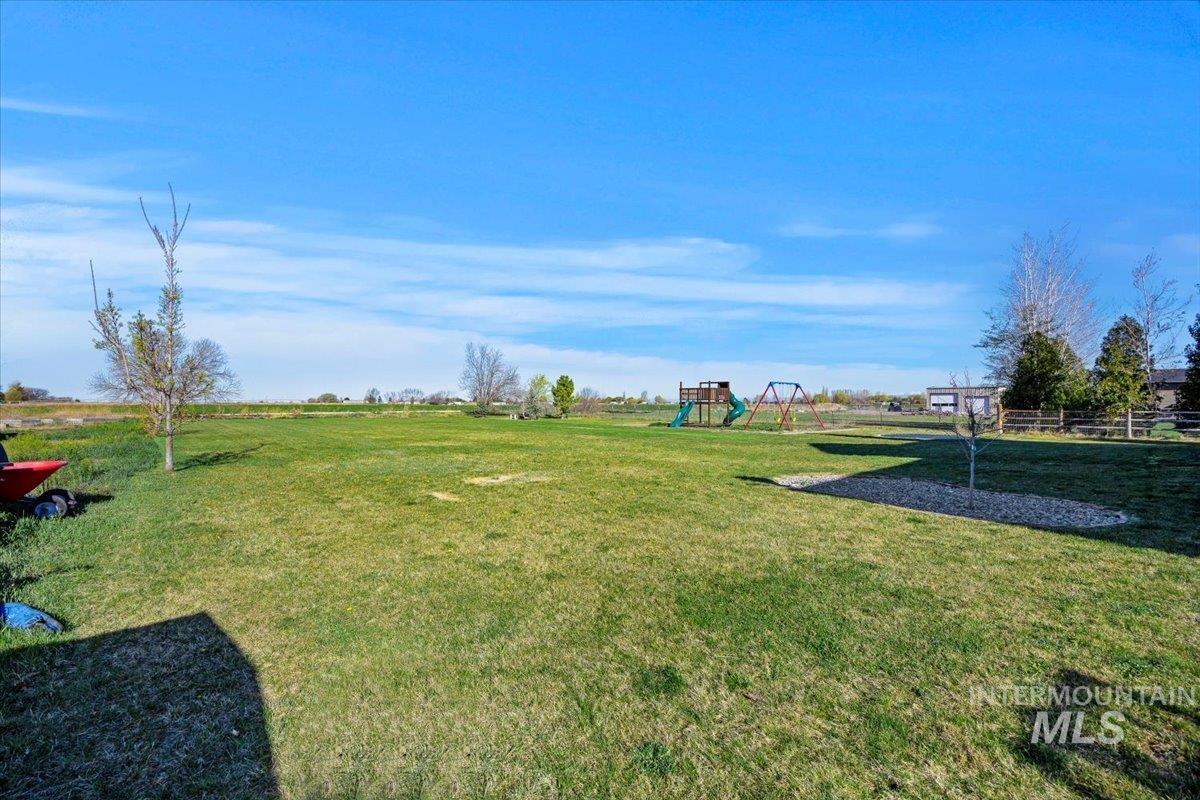 3813 North 2456 East Filer, ID 83328 - Photo 43 of 50 View of grassy yard