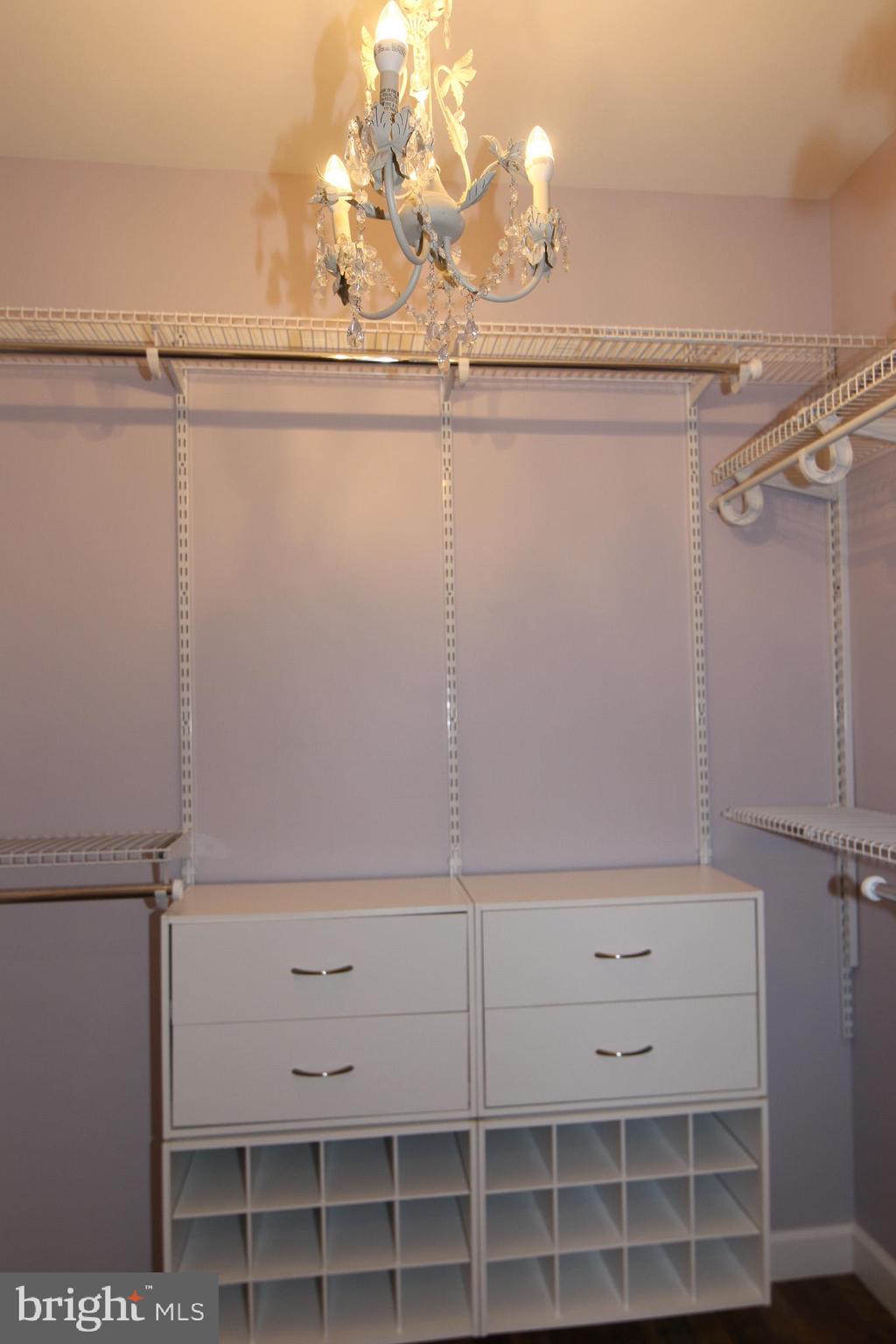 23 Dundee Road Inwood, WV 25428 - Photo 8 of 36 Gallery Image 8