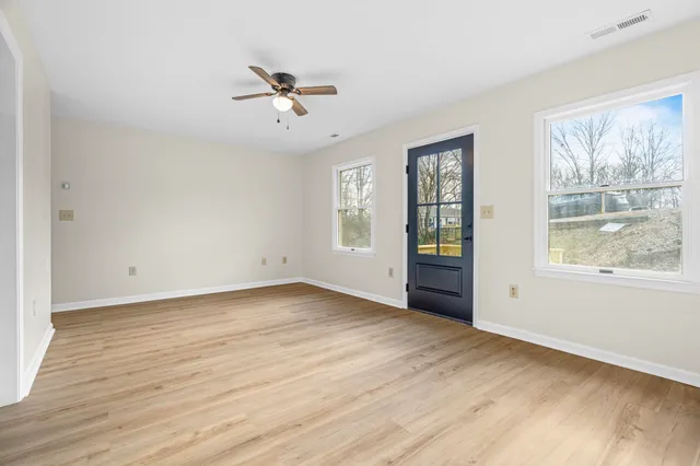 $275,000 | 328 Monument Drive, Staunton, VA 24401