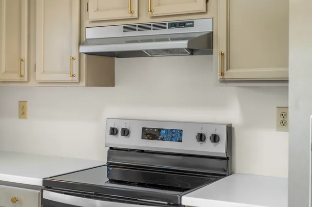 $275,000 | 328 Monument Drive, Staunton, VA 24401