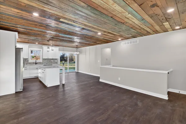 $314,900 | 325 East Battle Creek Street, Galesburg, MI 49053