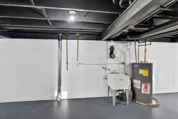 $314,900 | 325 East Battle Creek Street, Galesburg, MI 49053