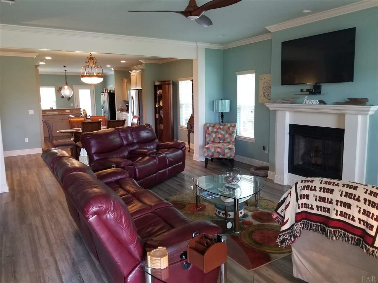 3304 Robinson Point Road Milton, FL 32583 - Photo 3 of 32