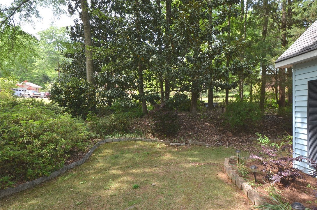 910 Cherokee Road Auburn, AL 36830 - Photo 12 of 33 Gallery Image 12
