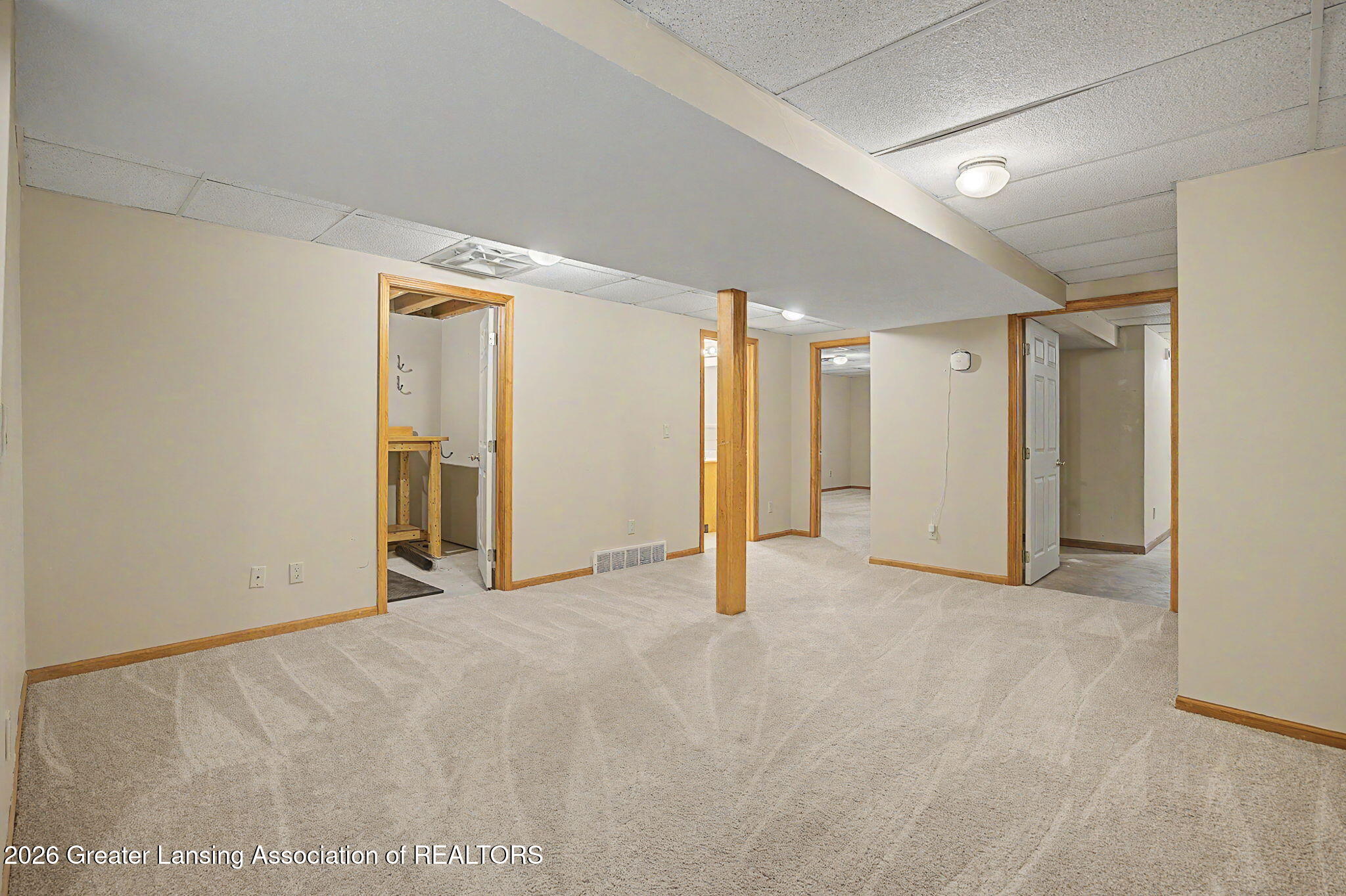1815 South Canal Road Lansing, MI 48917 - Photo 22 of 34 22-web-or-mls-CQ1A0004