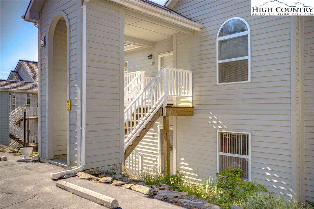 510 Elderberry Ridge Road, Unit G201 Beech Mountain, NC 28604 - Photo 2 of 29 Gallery Image 2