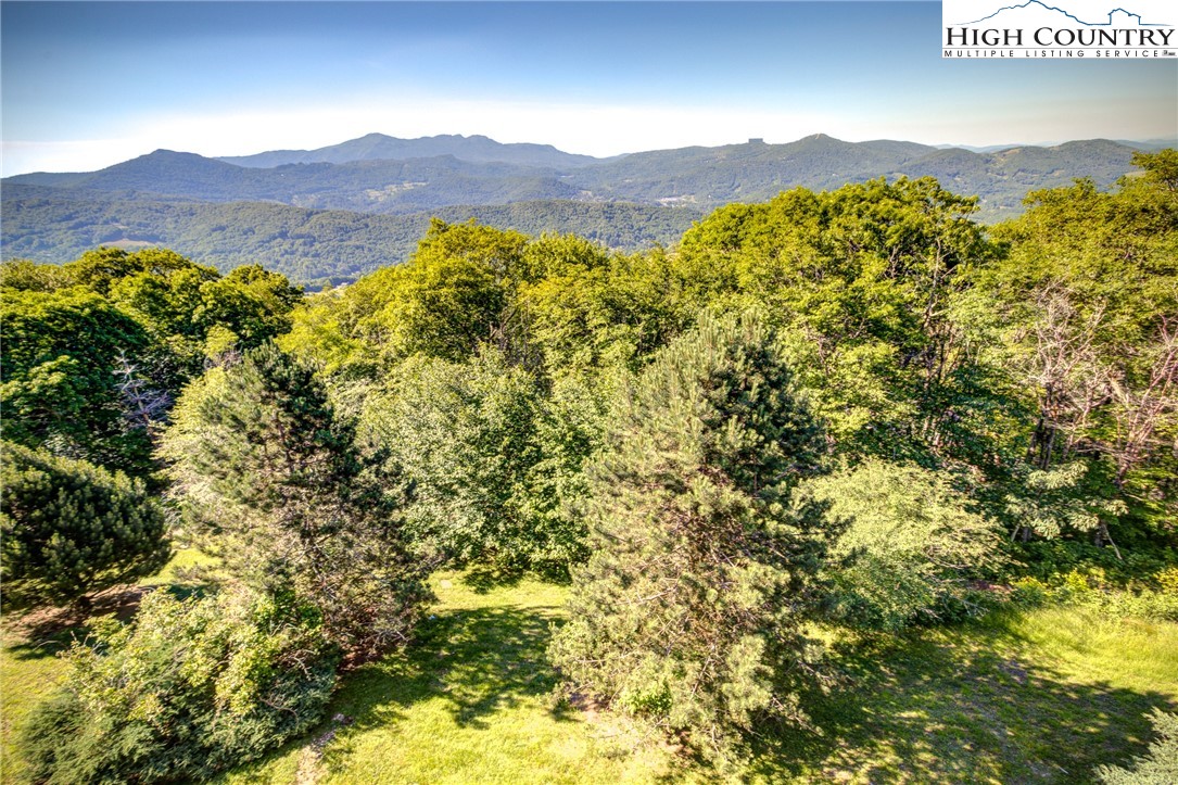 510 Elderberry Ridge Road, Unit G201 Beech Mountain, NC 28604 - Photo 24 of 29 Gallery Image 24