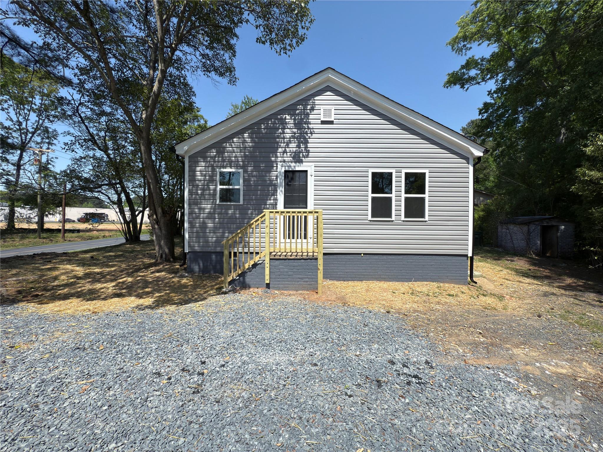 589 Fork Road Norwood, NC 28128 - Photo 4 of 27 Gallery Image 4