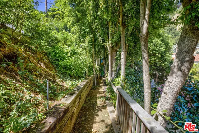 $8,995 | 5946 Tuxedo Terrace, Los Angeles, CA 90068