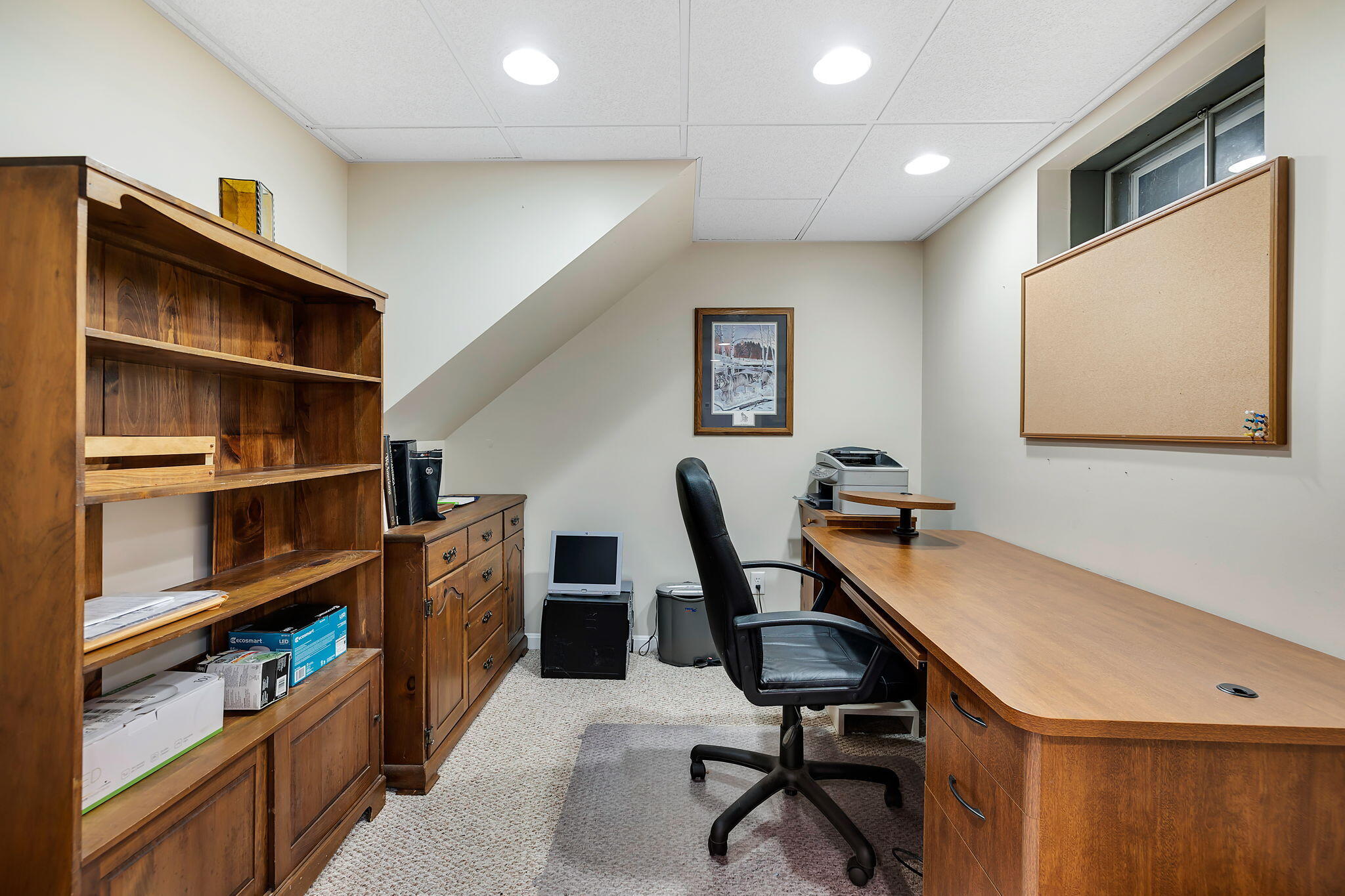 5 Vista Circle Centerville, MA 02632 - Photo 30 of 43 a view of a workspace with furniture