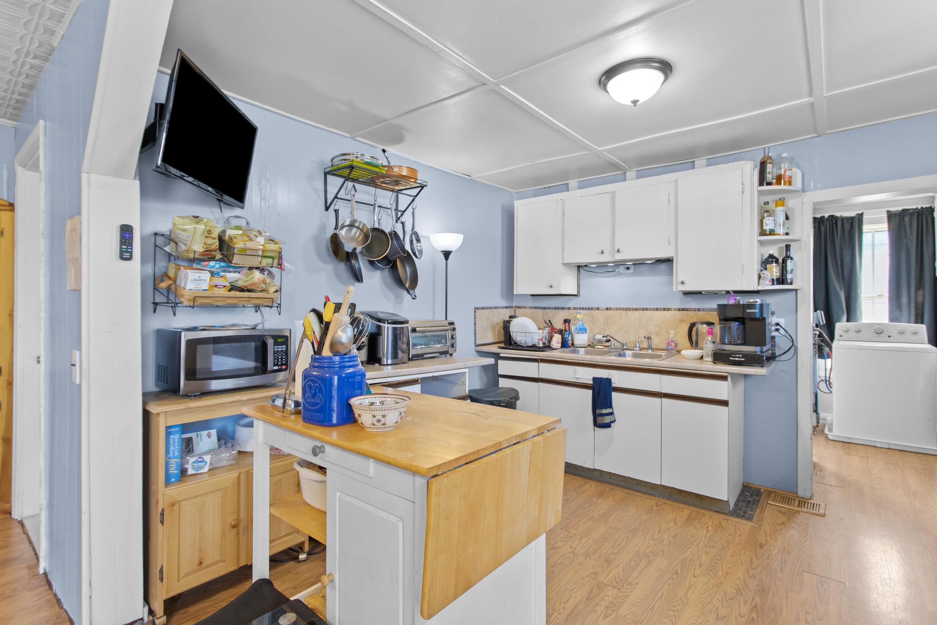 140 Douglas Street Manchester, NH 03102 - Photo 27 of 35