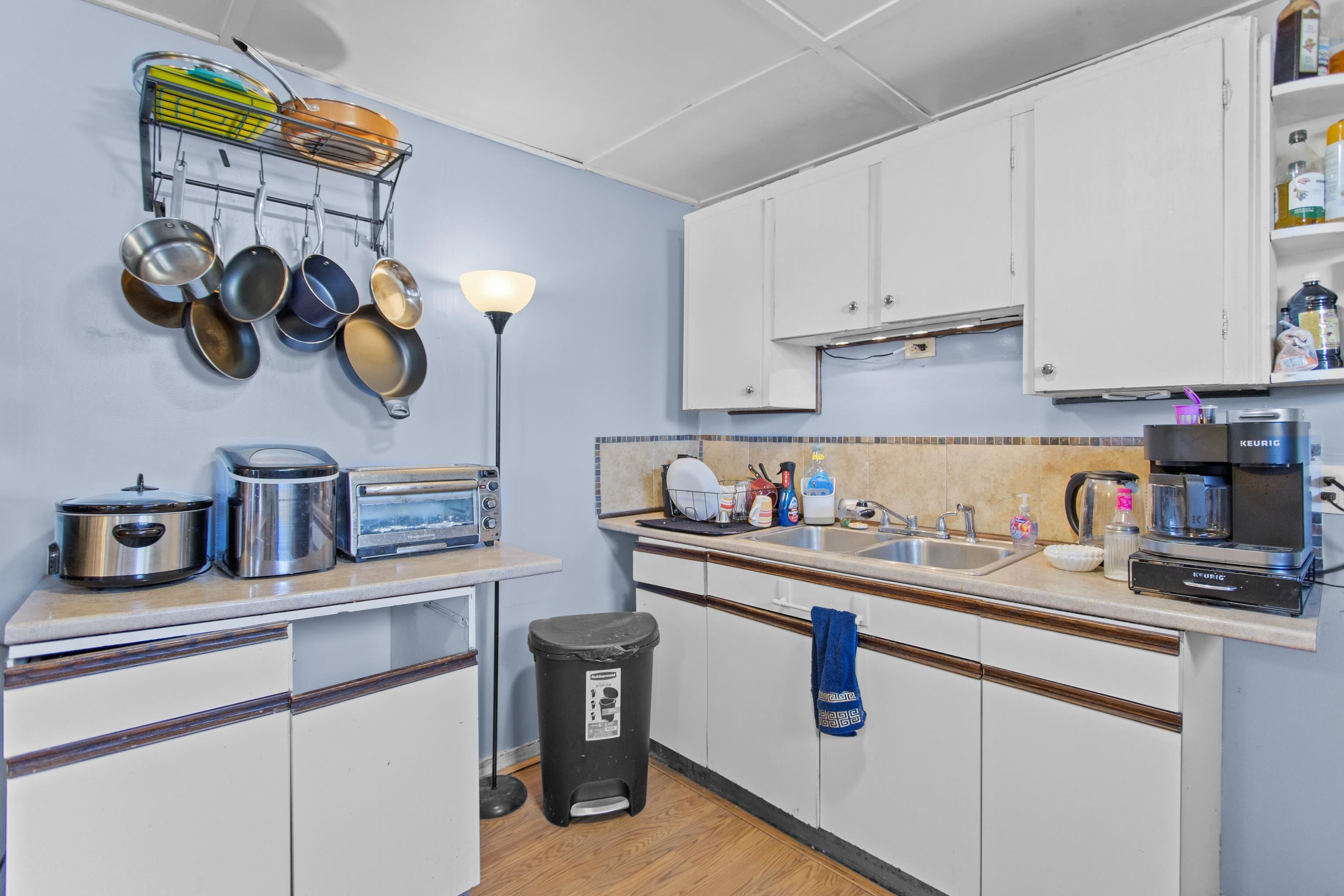 140 Douglas Street Manchester, NH 03102 - Photo 28 of 35