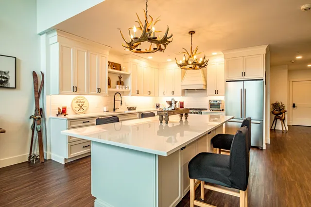 $1,175,000 | 239 Skimobile Road, Unit 304, Conway, NH 03860