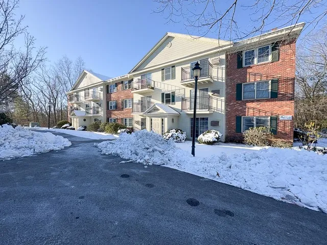$225,000 | 8 St James Place, Unit 803, Nashua, NH 03062