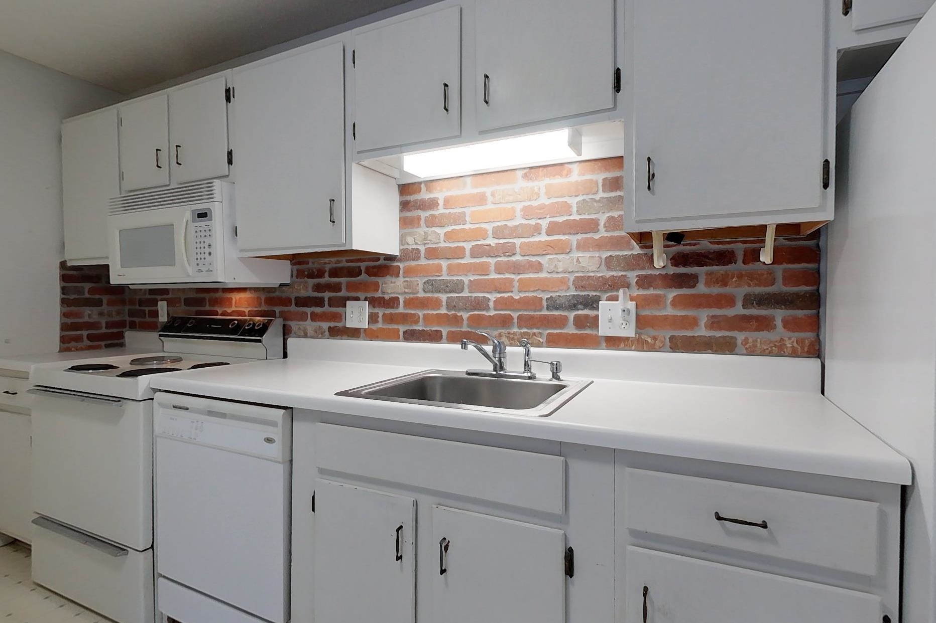 8 St James Place, Unit 803 Nashua, NH 03062 - Photo 3 of 17