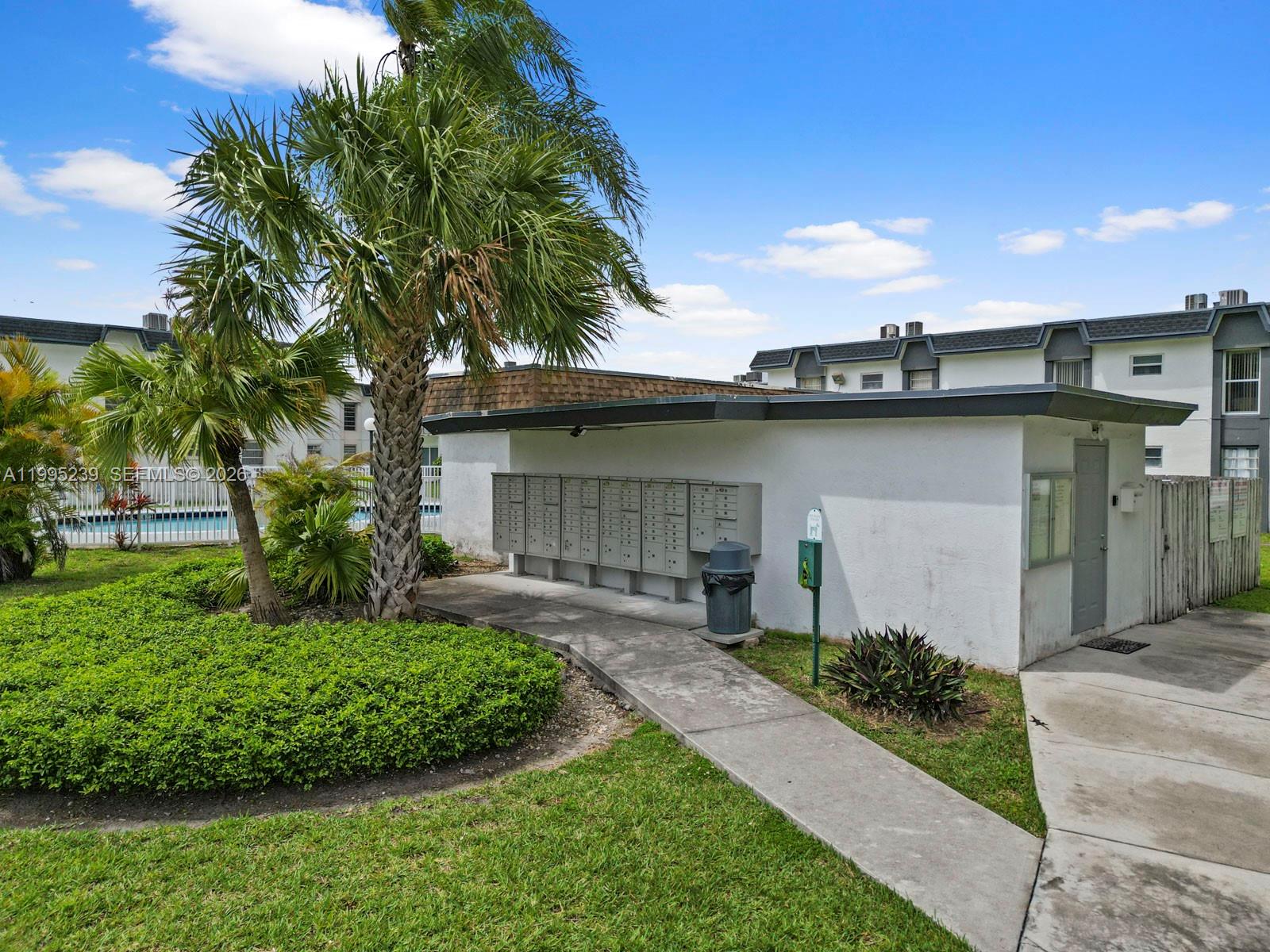 7220 Southwest 94th Place, Unit G3 Miami, FL 33173 - Photo 34 of 35