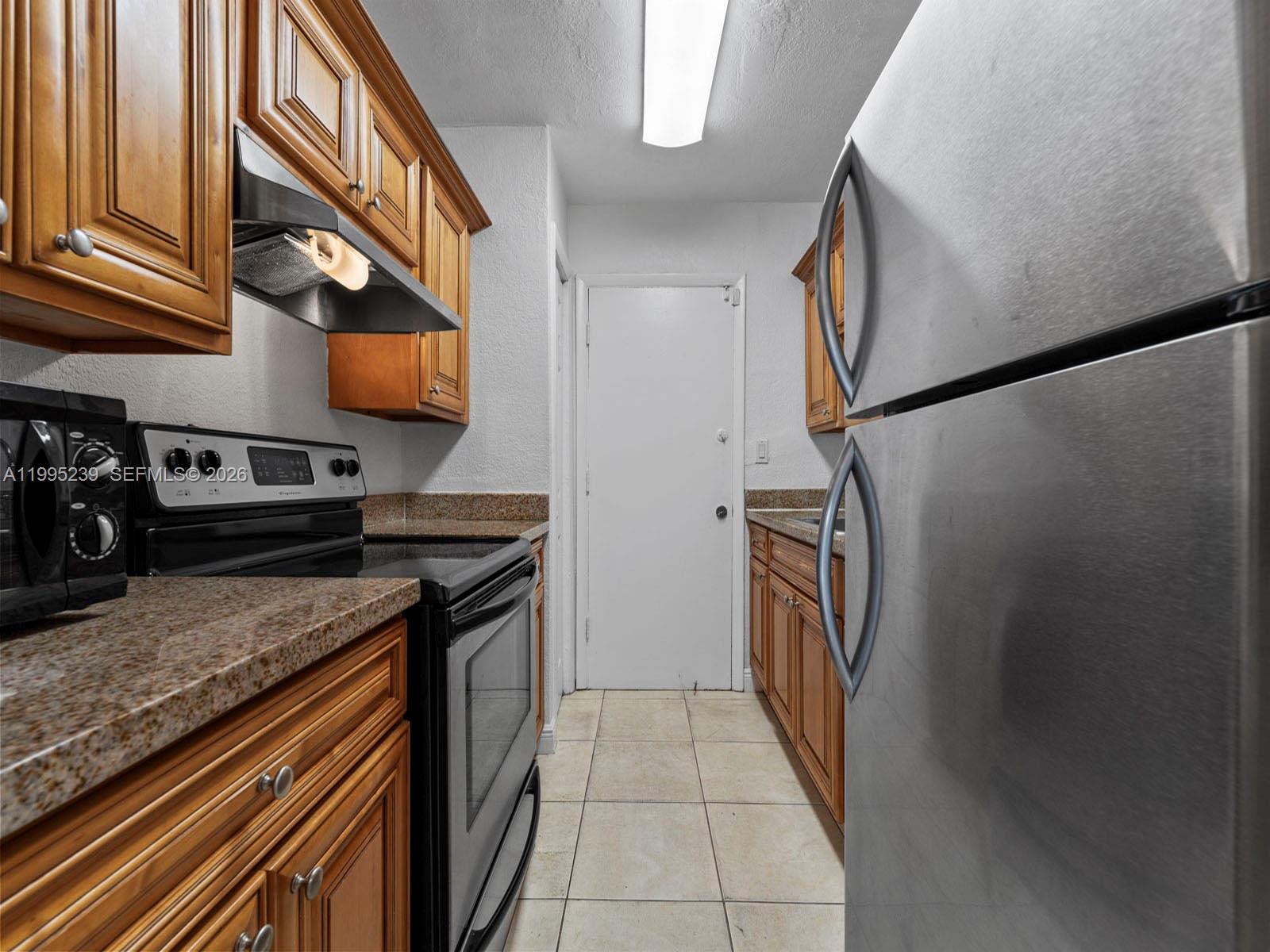 7220 Southwest 94th Place, Unit G3 Miami, FL 33173 - Photo 7 of 35