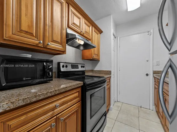 $1,780 | 7220 Southwest 94th Place, Unit G3, Miami, FL 33173