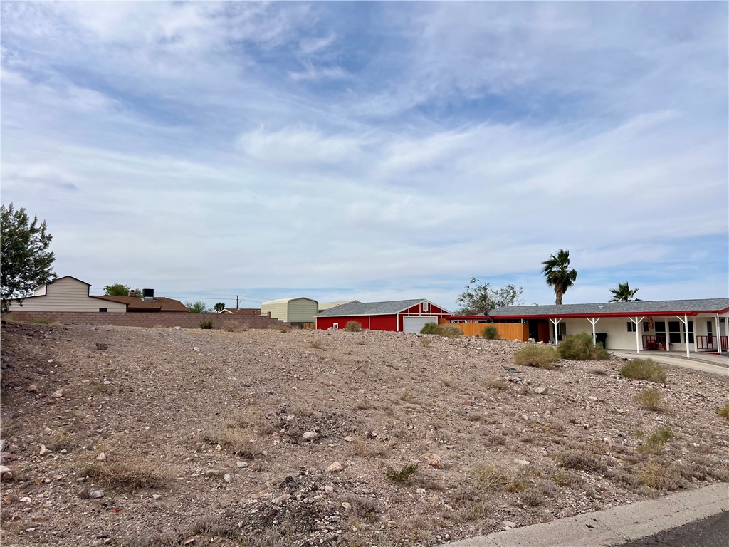 3370 Ridge View Avenue Bullhead City, AZ 86429 - Photo 2 of 10