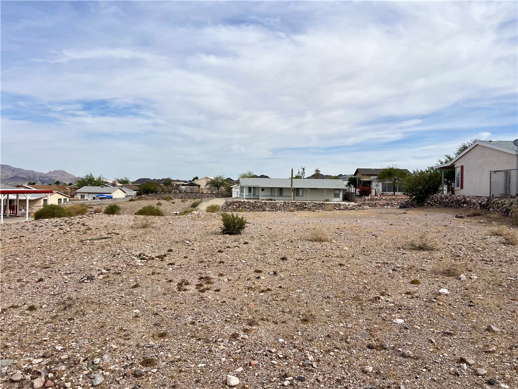 3370 Ridge View Avenue Bullhead City, AZ 86429 - Photo 7 of 10 a view of ocean view with beach