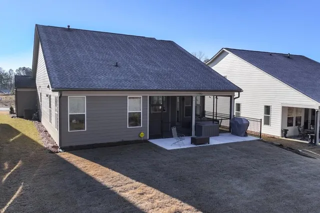 $549,900 | 226 Geneva Way, Hoschton, GA 30548