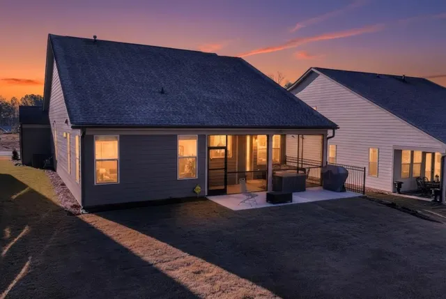 $549,900 | 226 Geneva Way, Hoschton, GA 30548