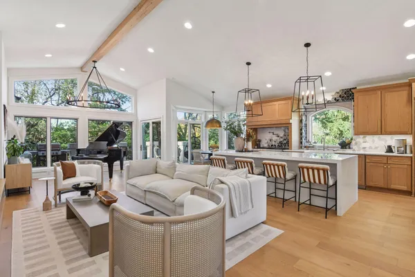 $999,900 | 2600 Cedar Green, Minnetonka, MN 55305