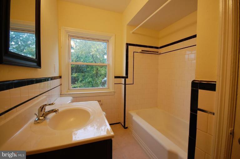 1648 Pentwood Road Baltimore, MD 21239 - Photo 1 of 21 Exterior (Main)