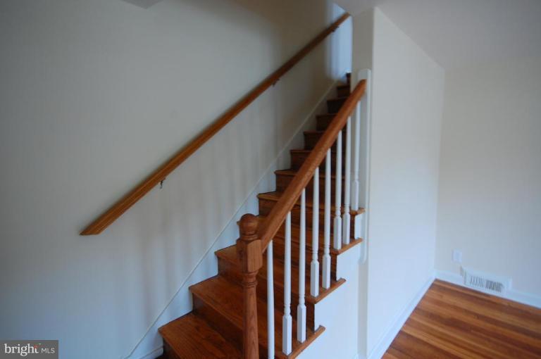 1648 Pentwood Road Baltimore, MD 21239 - Photo 15 of 21 Staircase