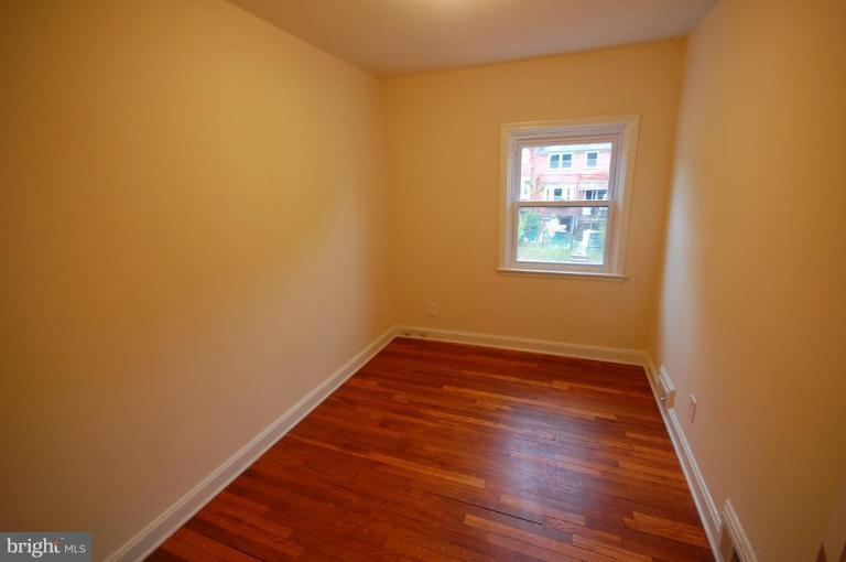 1648 Pentwood Road Baltimore, MD 21239 - Photo 8 of 21 Bedroom #1