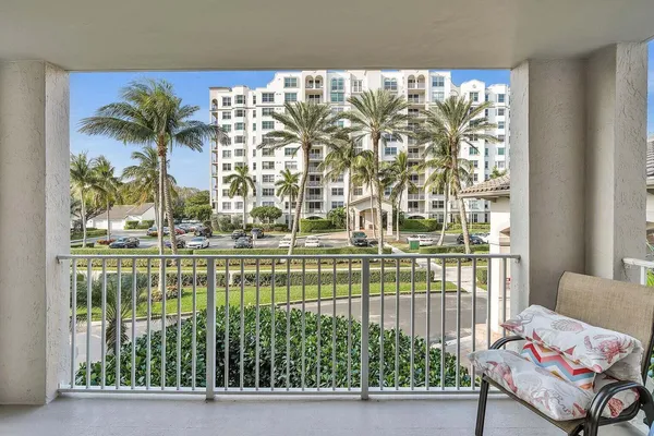 $3,500 | 3606 South Ocean Boulevard, Unit 205, Highland Beach, FL 33487