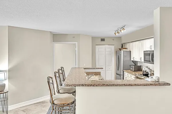 $3,500 | 3606 South Ocean Boulevard, Unit 205, Highland Beach, FL 33487