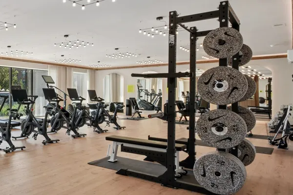 $3,800 | 1235 North Ashland Avenue, Unit 403, Chicago, IL 60622