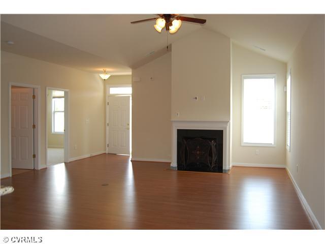 12114 Blossom Point Road, Unit 24A Chester, VA 23831 - Photo 2 of 6 Den/Family/Great Room