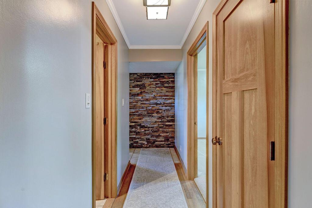 3056 Herrick Road Columbus, OH 43221 - Photo 5 of 48