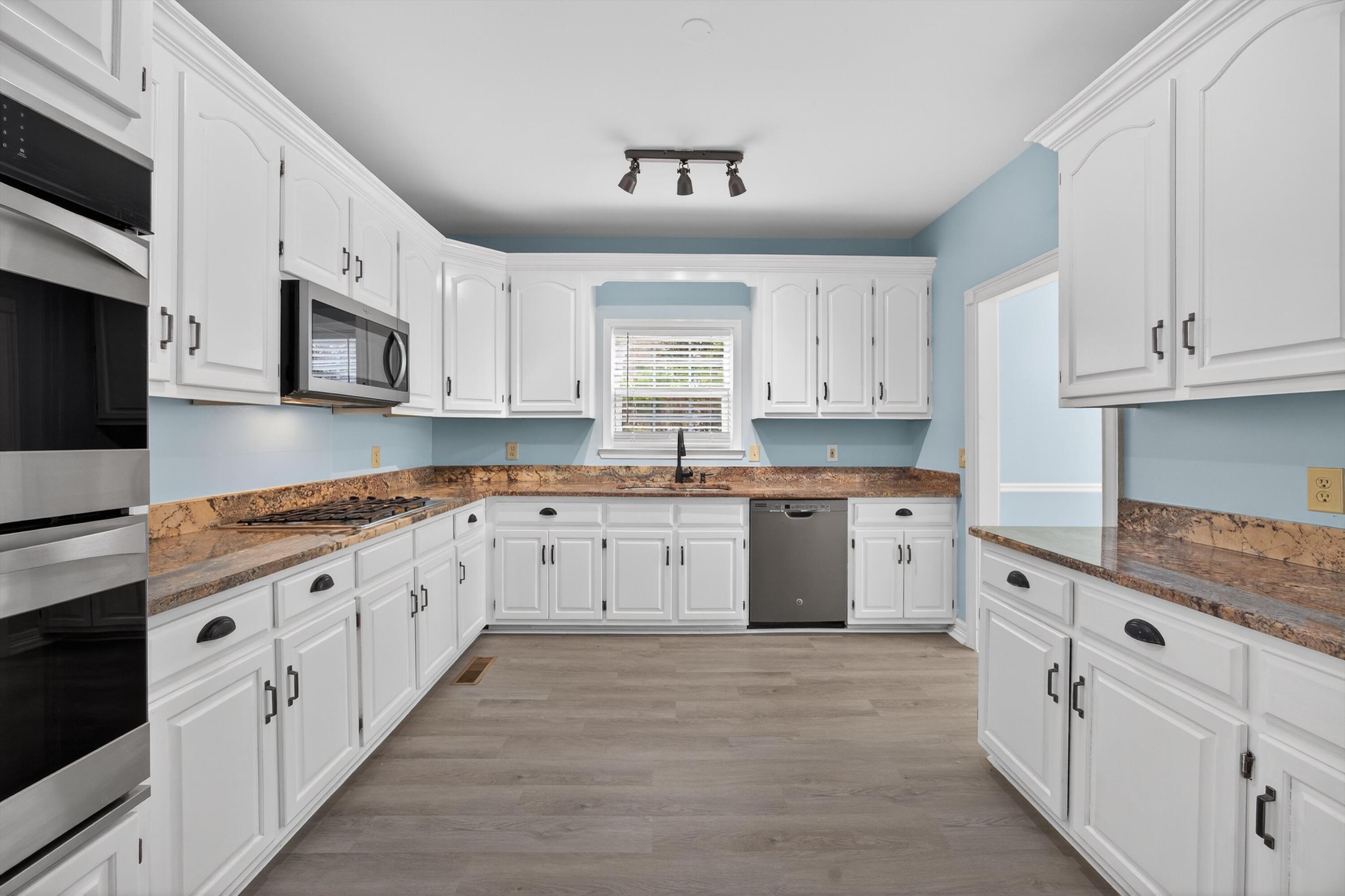 9235 Shay Cove Ooltewah, TN 37363 - Photo 17 of 53 20-014_090A7479