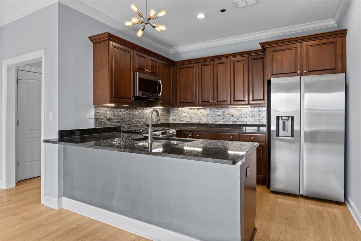 2811 North Bell Avenue, Unit 202 Chicago, IL 60618 - Photo 11 of 26