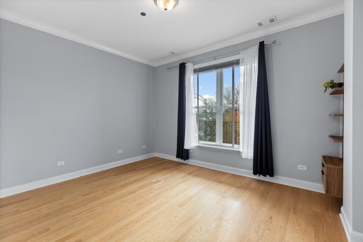 2811 North Bell Avenue, Unit 202 Chicago, IL 60618 - Photo 17 of 26