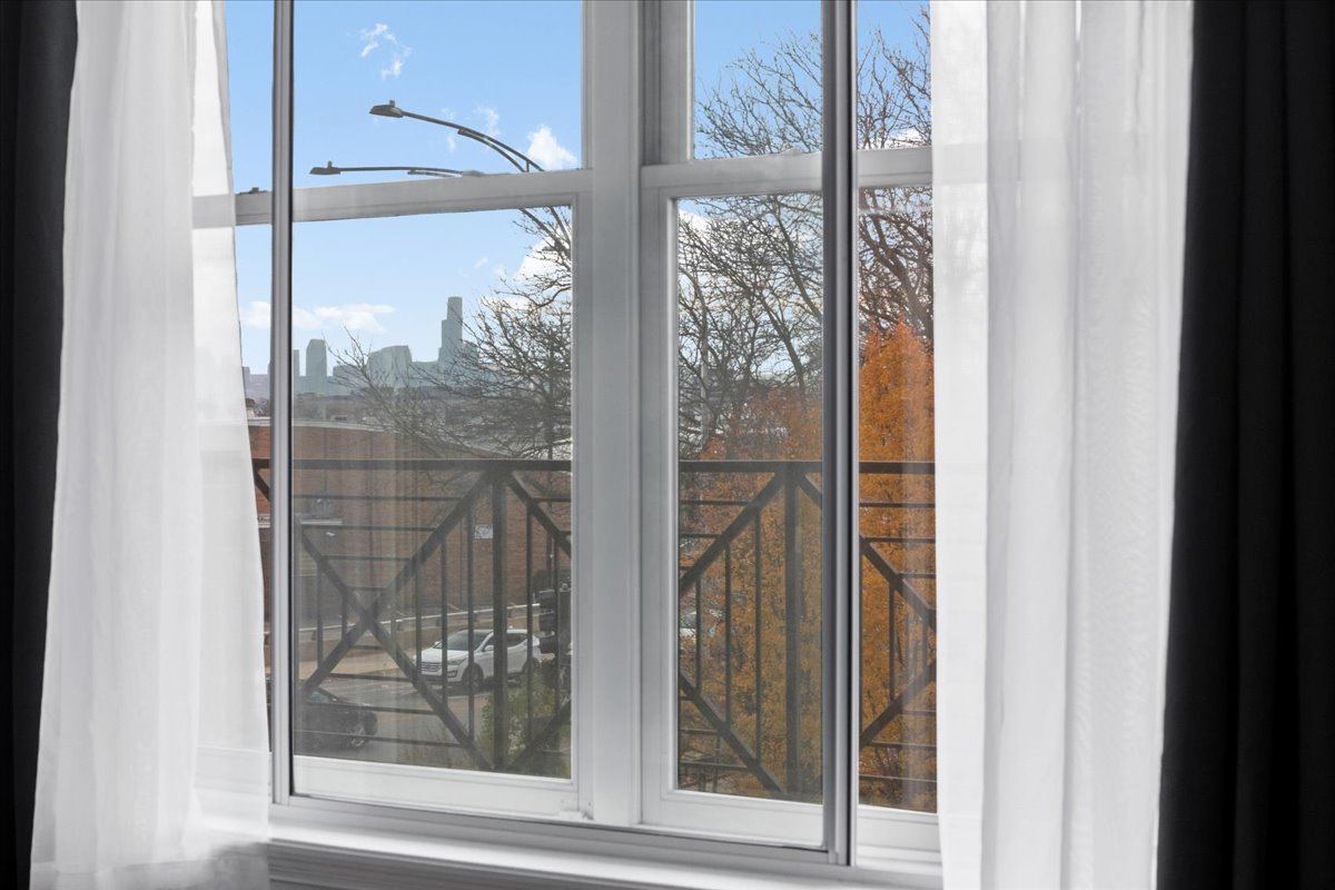 2811 North Bell Avenue, Unit 202 Chicago, IL 60618 - Photo 18 of 26