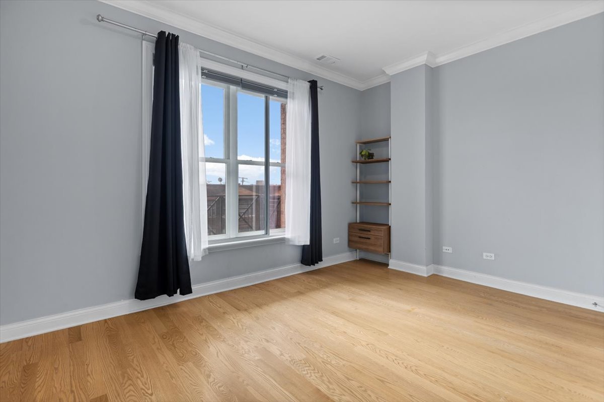 2811 North Bell Avenue, Unit 202 Chicago, IL 60618 - Photo 19 of 26