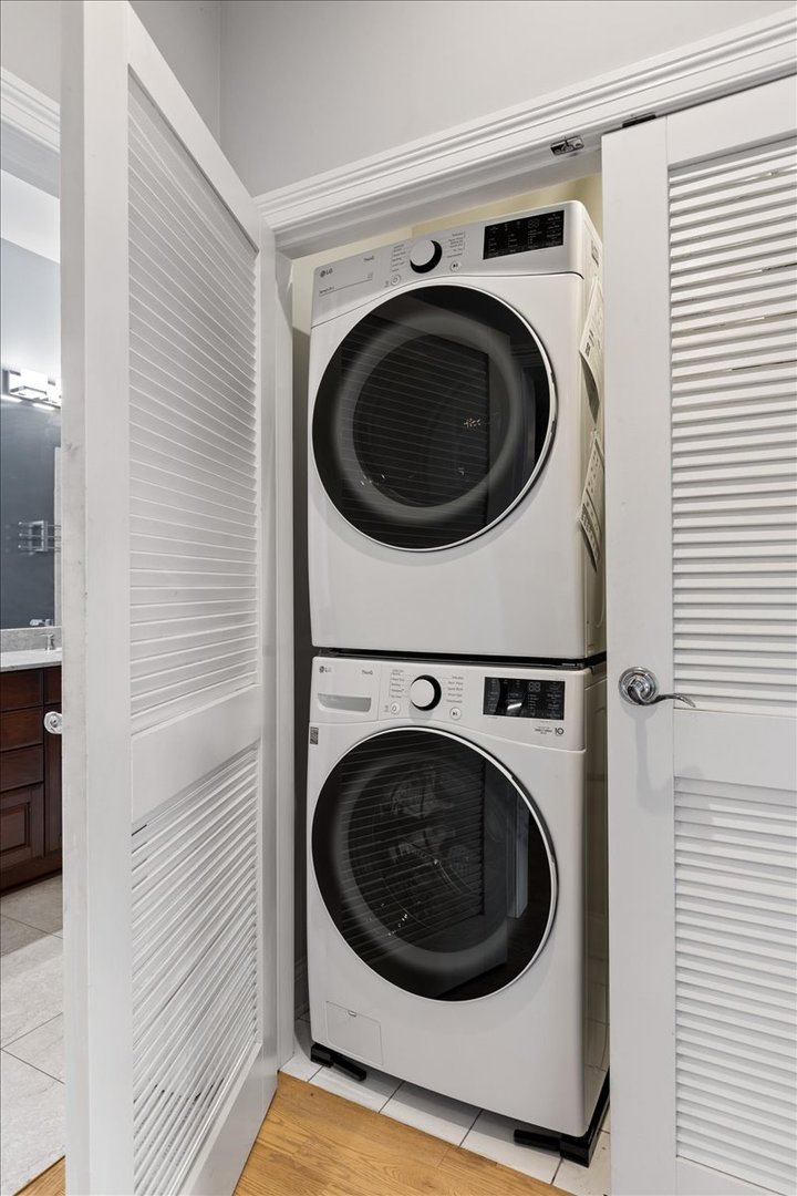 2811 North Bell Avenue, Unit 202 Chicago, IL 60618 - Photo 21 of 26