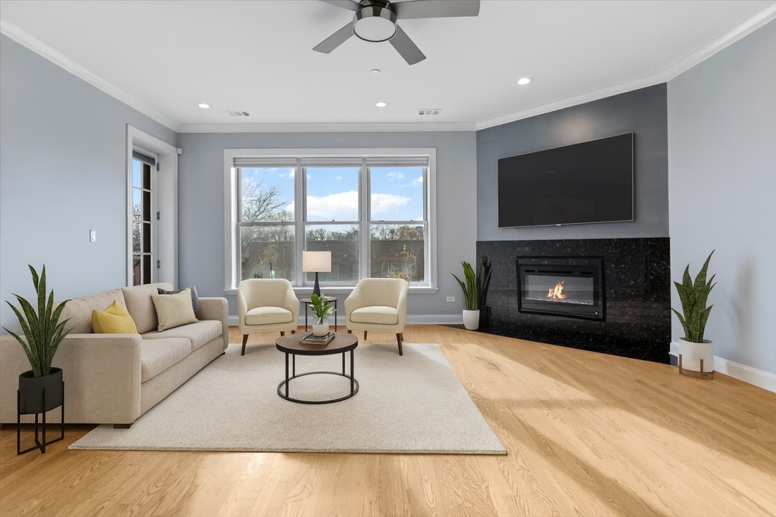 2811 North Bell Avenue, Unit 202 Chicago, IL 60618 - Photo 4 of 26