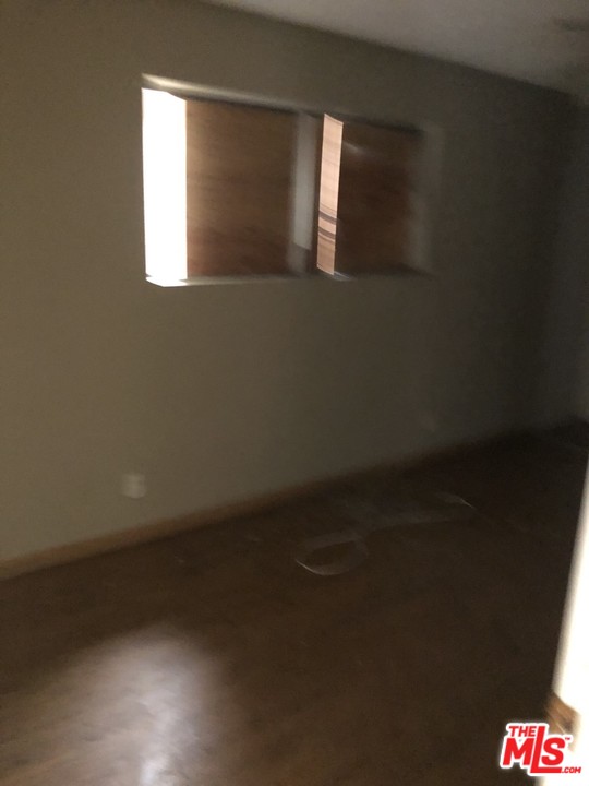 70071 Cobb Road Rancho Mirage, CA 92270 - Photo 15 of 22 a view of an empty room and window