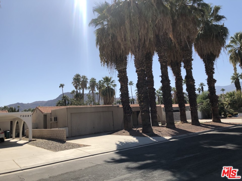 70071 Cobb Road Rancho Mirage, CA 92270 - Photo 22 of 22 a view of street with sitting area