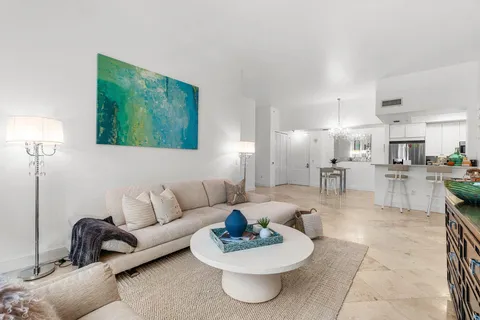 $6,000 | 99 Southeast Mizner Boulevard, Unit 543, Boca Raton, FL 33432